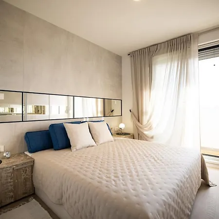 Island View Luxury Apartamento *