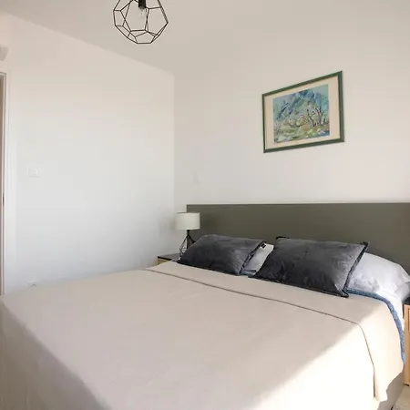 Apartment Island View Luxury