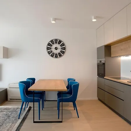 Island View Luxury Apartment